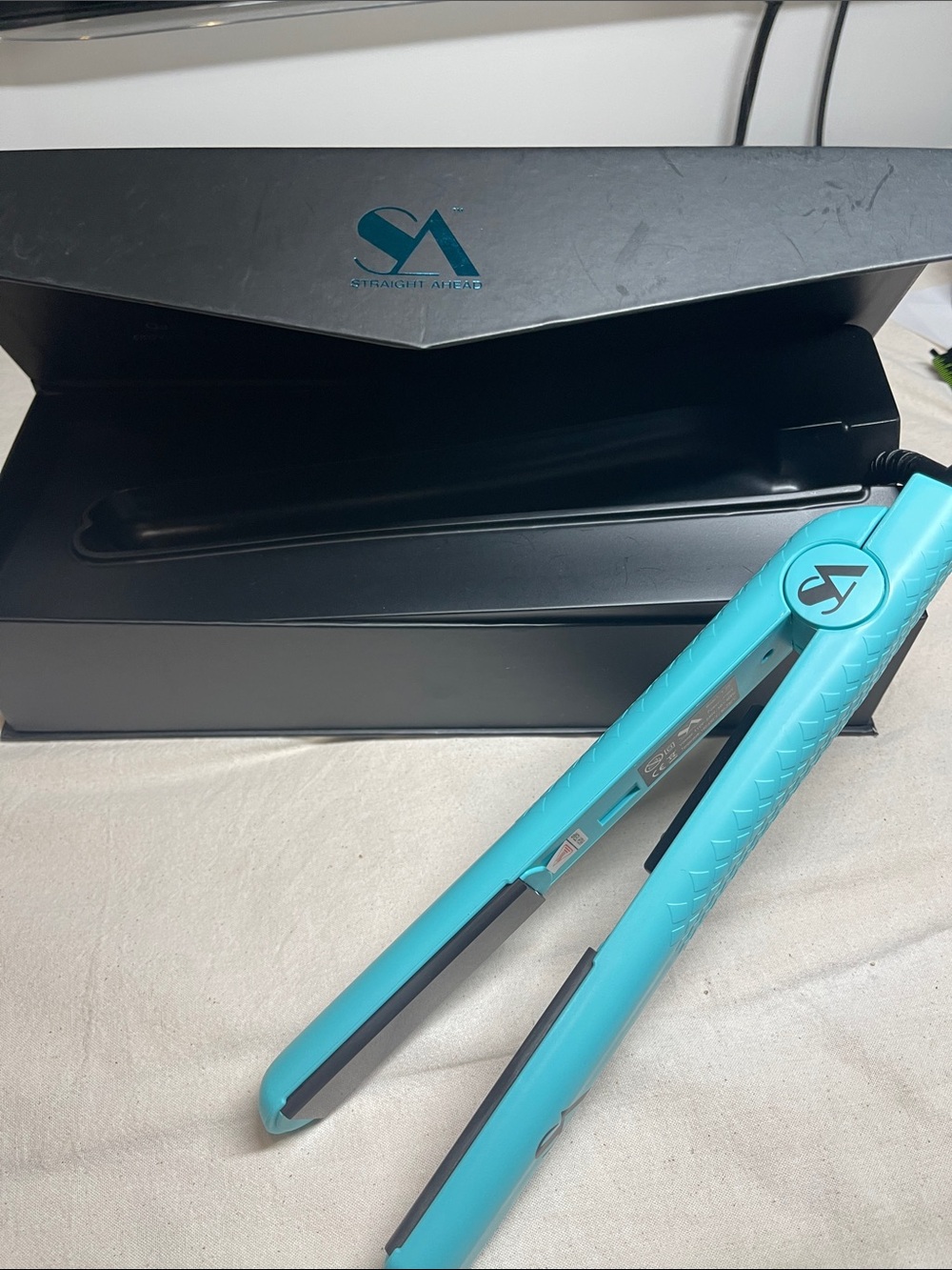 Teal Ceramic Hair Straightener - Stylish Teal Flat Iron